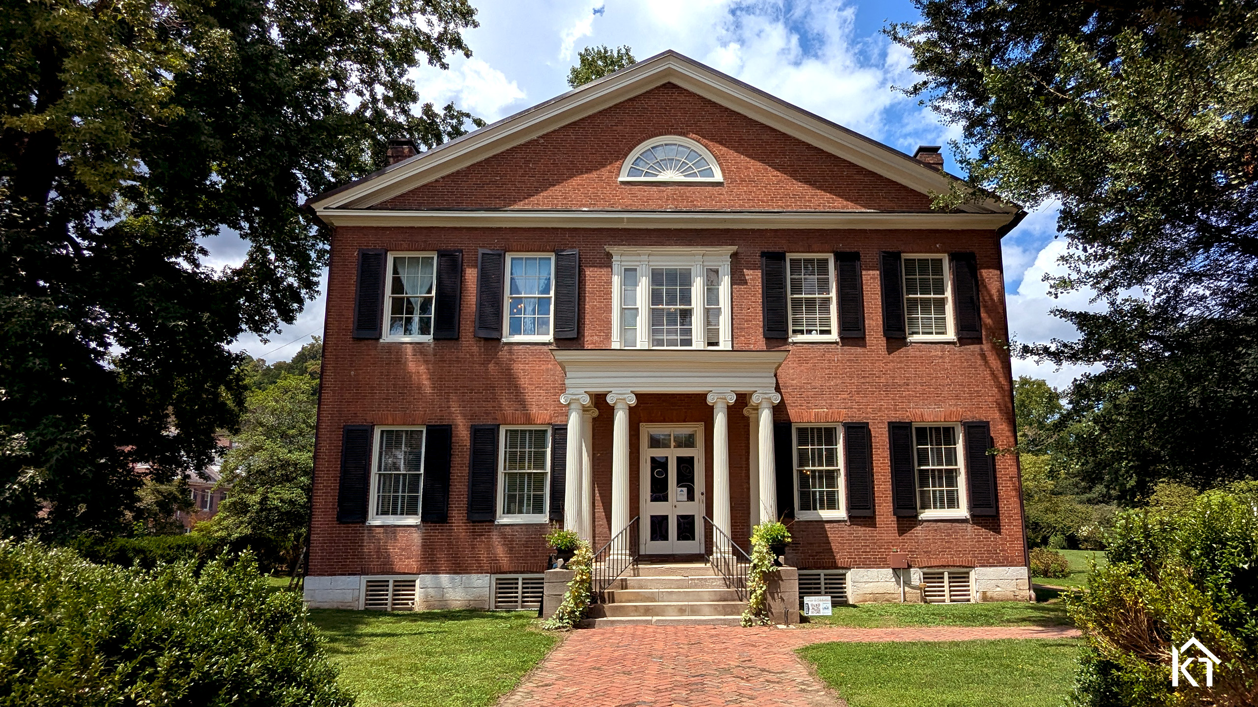 Kentucky Tom, Realestate, Architecture, Engineer, Orlando Brown House